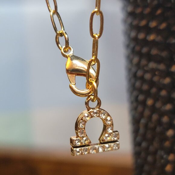 Libra Zodiac Sign Tumbler Charm - Picture 1 of 4